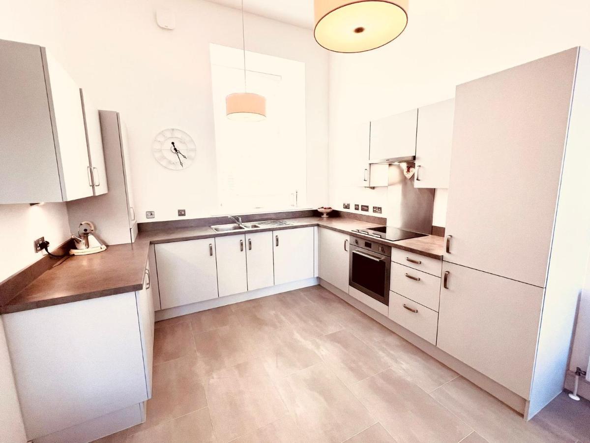 Great Glen Townhouse Инвернес Екстериор снимка